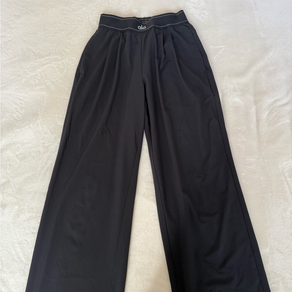 Alo yoga classic pants